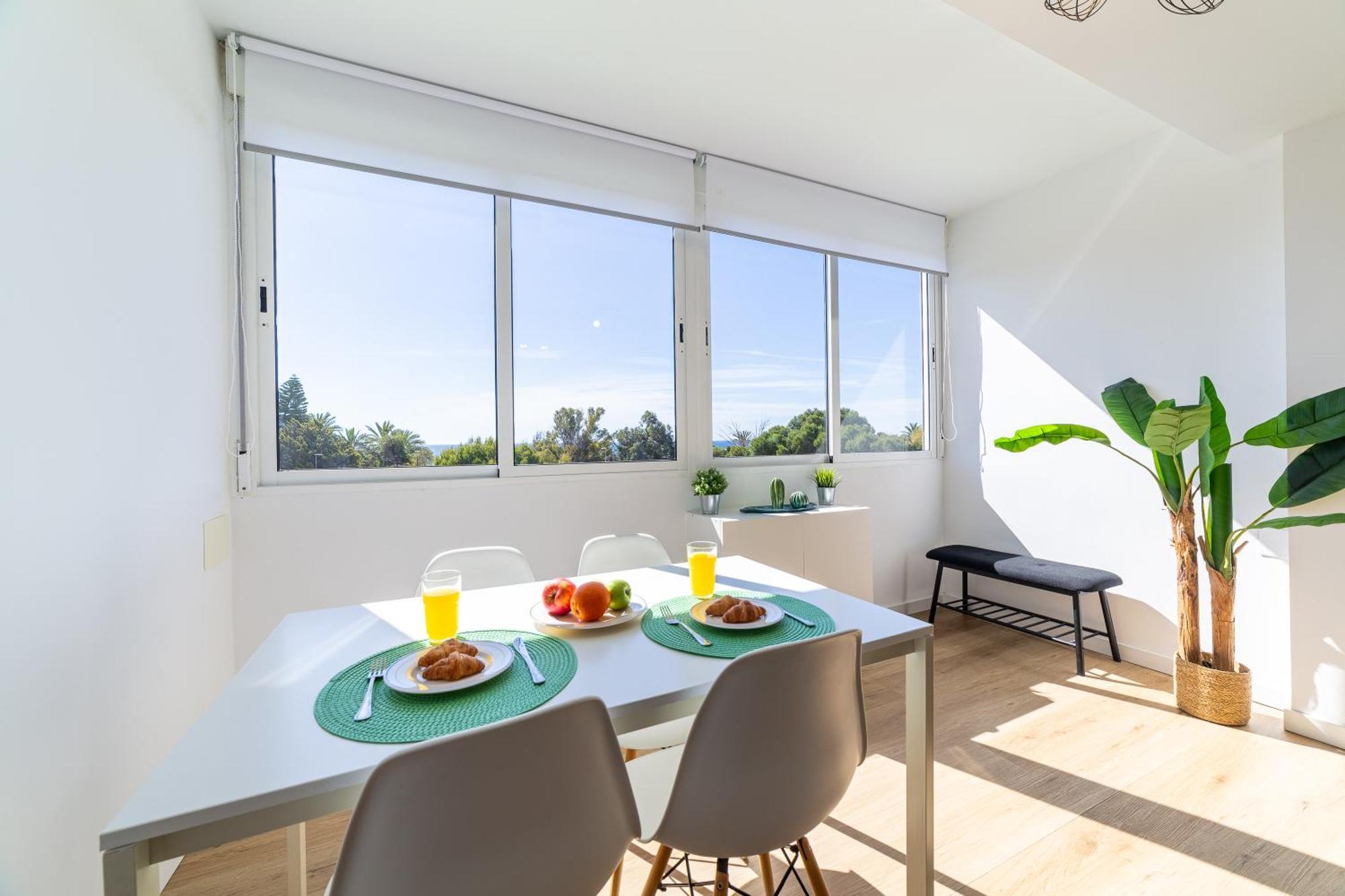 Trendy Homes Bay Appartement *